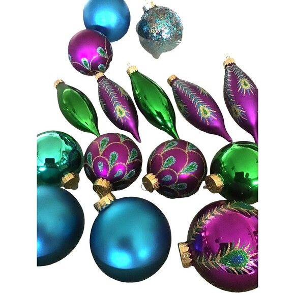 CELEBRATIONS STARBURST CHRISTMAS ORNAMENT SET QTY.15 - Picture 2 of 4